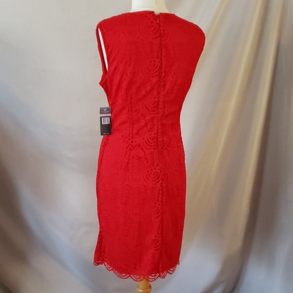 New Red lace dress - Picture 2 of 4